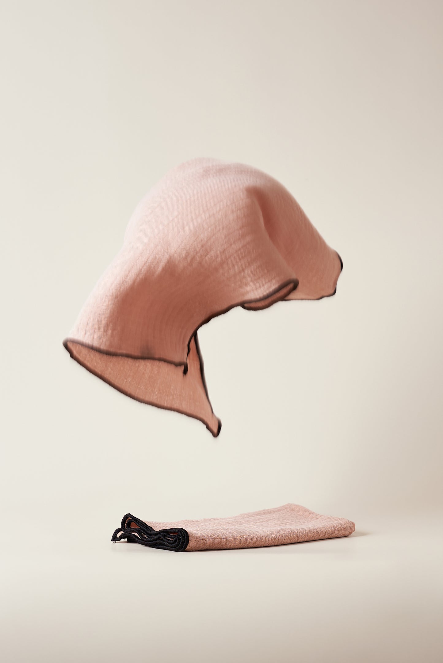 LOT DE 2 SERVIETTES DE TABLE MUSLIN