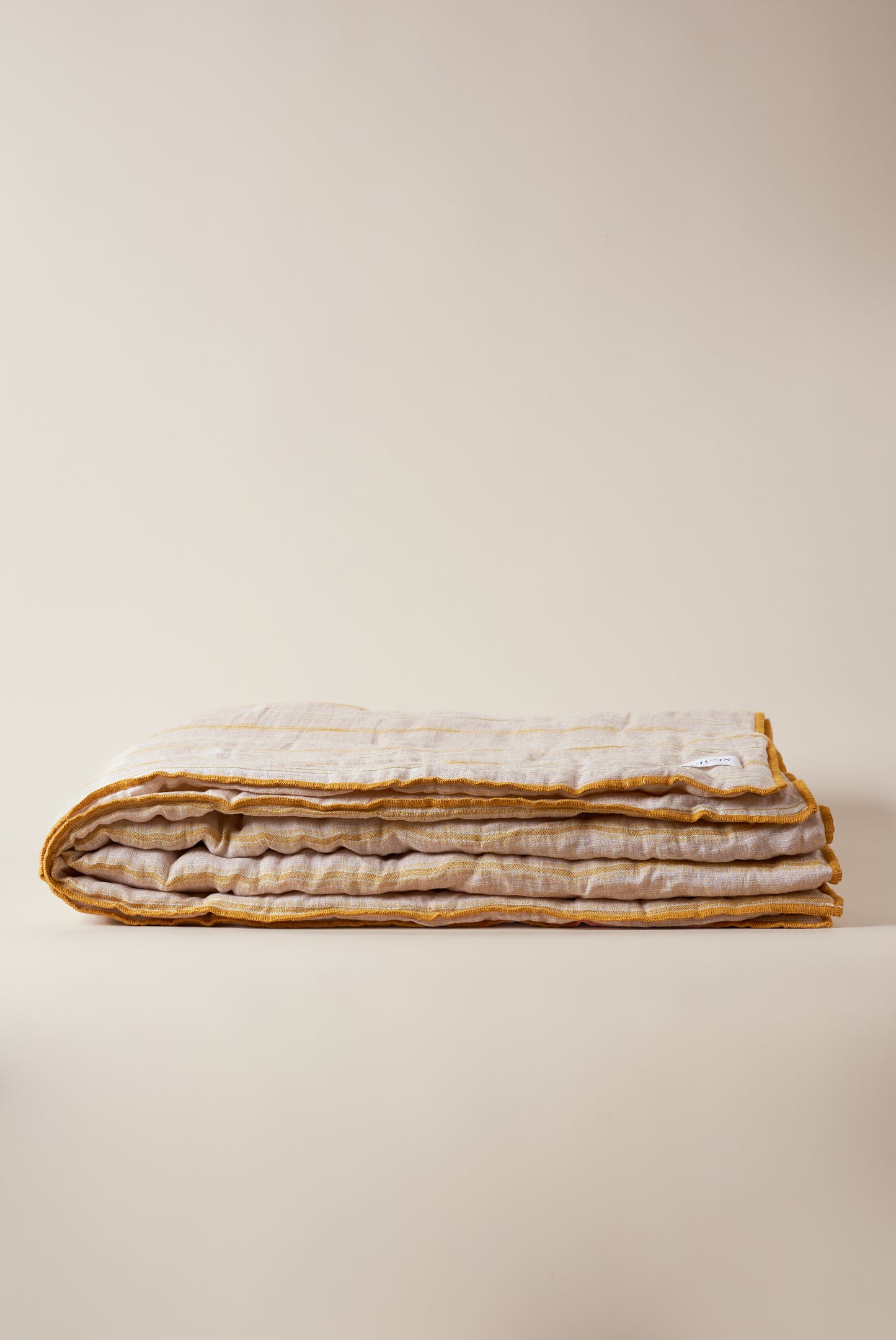 BOUTIS MATELASSÉ STRIPES