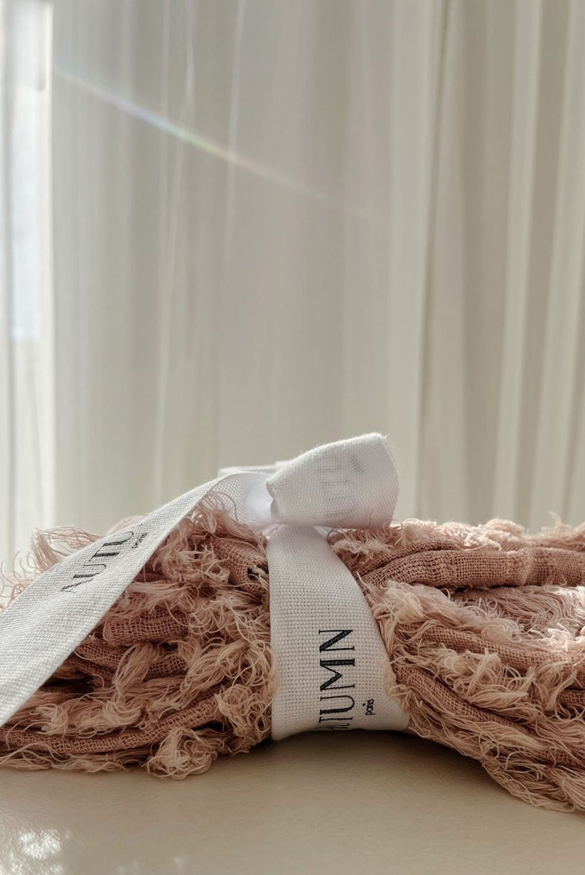 LOT DE 2 SERVIETTES DE TABLE PICASSO